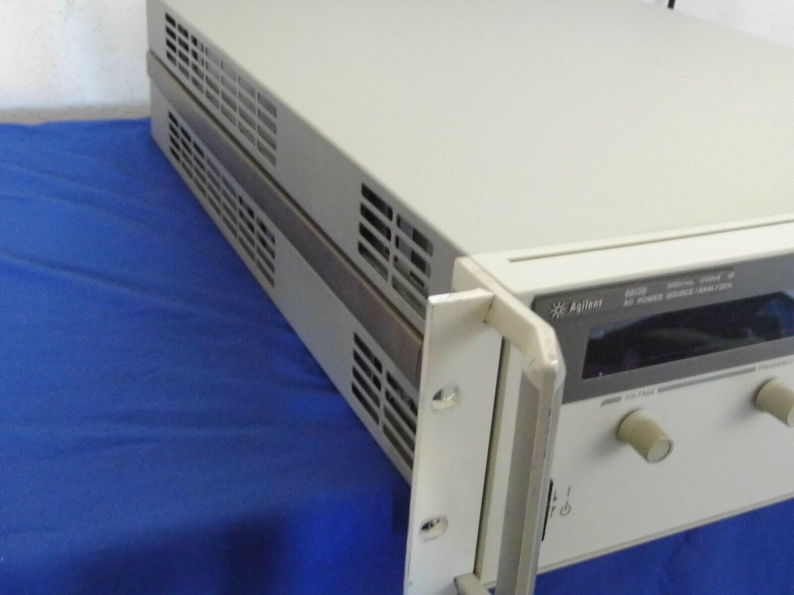 Agilent HP 6813B AC Power Source/Analyzer,1750VA,300V,13A (many available) Agilent HP 6813B AC Power Source/Analyzer,1750VA,300V,13A (many available)